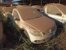 SUCATAVolkswagen Saveiro 2012 1.6 Cab. Simples Total Flex 2p  PARA RETIRADA DE PEÇAS