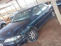 SUCATAChevrolet Vectra 1998 2.2 16v Cd 4p  PARA RETIRADA DE PEÇAS