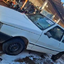 SUCATA Fiat Uno 2002 1.0 Fire 3p PARA RETIRADA DE PEÇAS